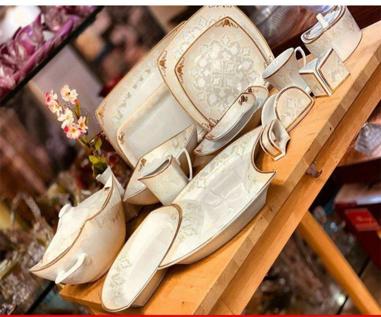 سرویس چینی پردیس ۳۰ پارچه طرح کاژین طلایی
